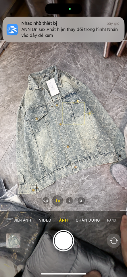Khoác bò lv dập nổi-duoc-ban-tai-ANN Unisex