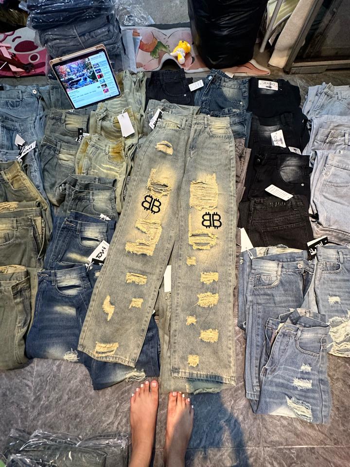 Jean suông bụi miki-duoc-ban-tai-ANN Unisex