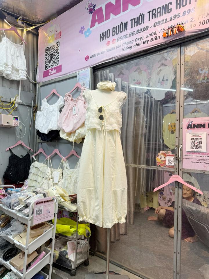Áo crt kiểu ren tầng -duoc-ban-tai-ANN BASIC