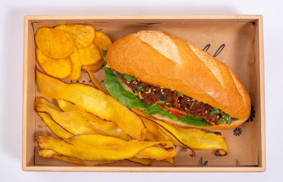 Bánh mì sài gòn -duoc-ban-tai-RICE ON RICE