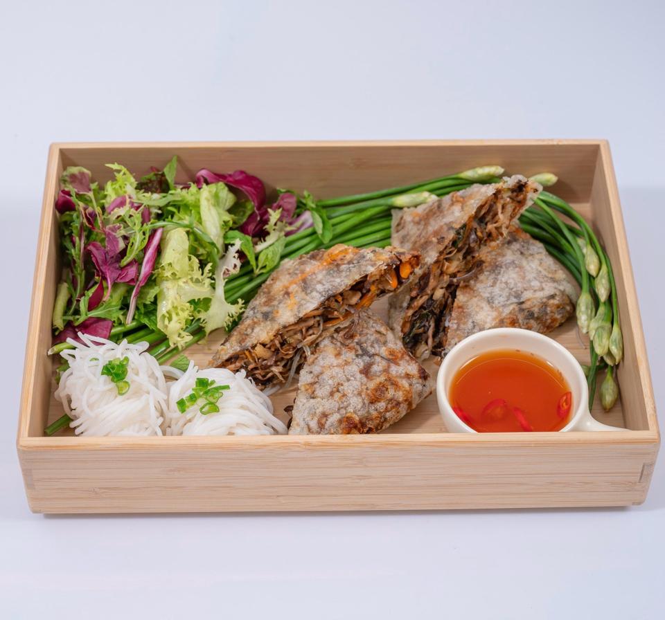 Nem vuông (square "nem")-duoc-ban-tai-RICE ON RICE