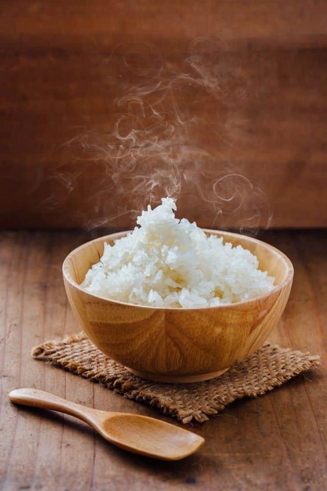 Cơm trắng (white rice)-duoc-ban-tai-RICE ON RICE