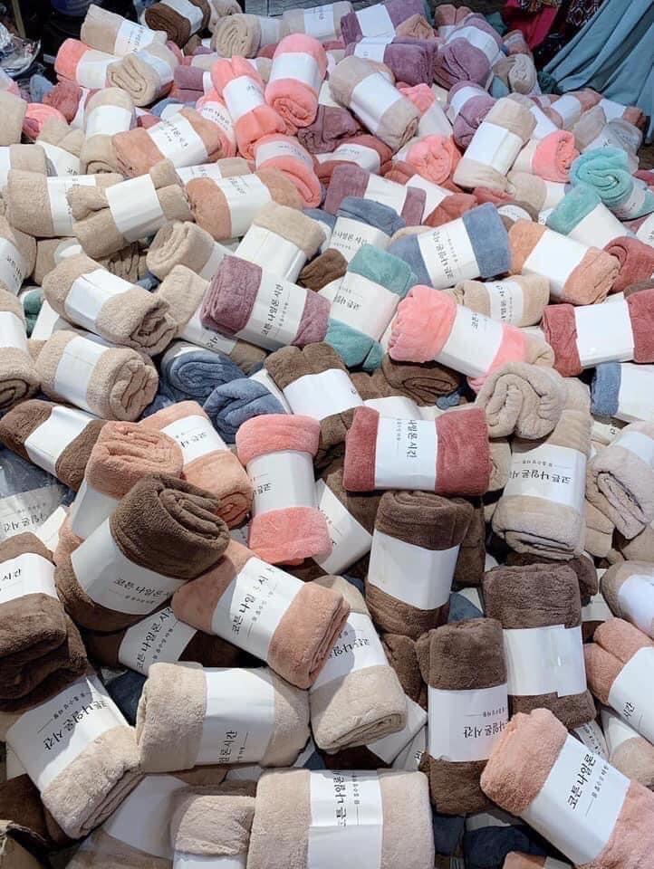 Khăn tắm rẻ-duoc-ban-tai-Phạm Thảo