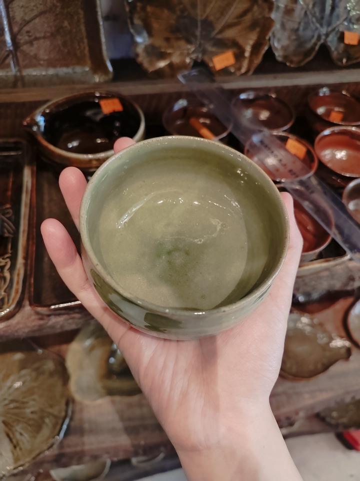 Chén xanh ngọc nhỏ
nhạt-duoc-ban-tai-Komorebi Pottery