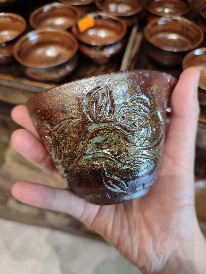 Chén Tống nụ cúc và chim-duoc-ban-tai-Komorebi Pottery