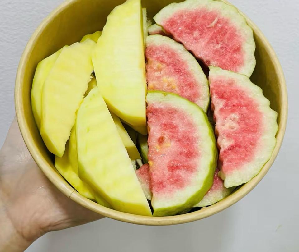 Chỉ có 2 ta - Fruits-duoc-ban-tai-SBH minimart