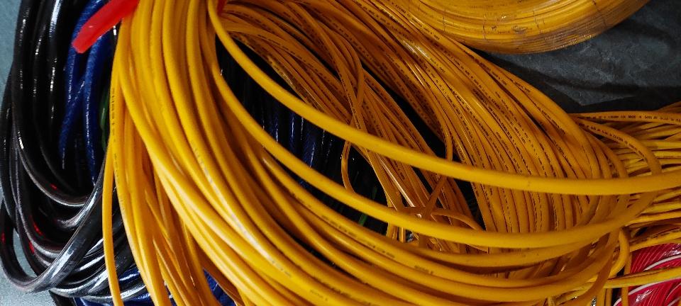 Giây 2.5-duoc-ban-tai-Cửa hàng tạp hóa Nguyệt Phú
