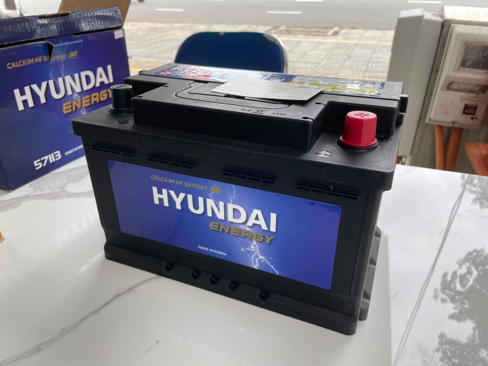 Ắc quy xe ô tô 7 chỗ, 12V, 71Ah-duoc-ban-tai-TINY