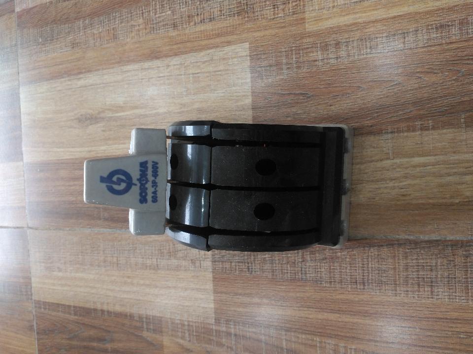 Sopoka Cầu dao 3P 60A-3P-2N cự đúc D11A-duoc-ban-tai-Điện HTH