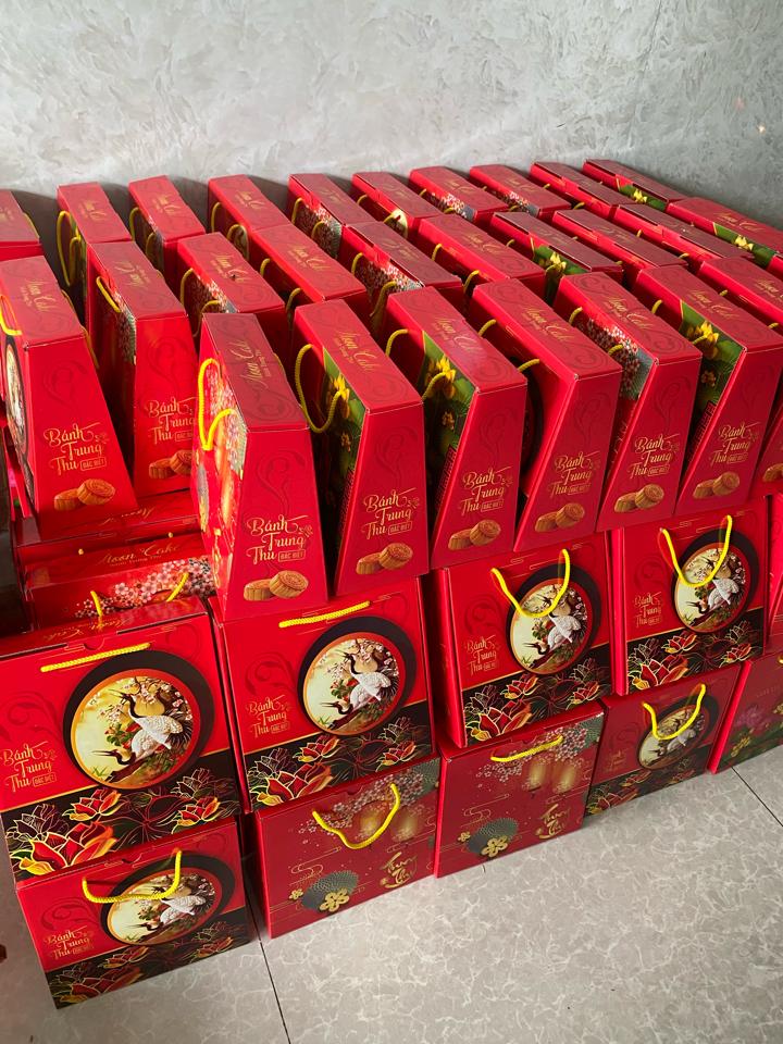 Hộp 4 Bánh Thập Cẩm Đặc Biệt -duoc-ban-tai-Bánh Trung Thu Tươi Thu Hồng