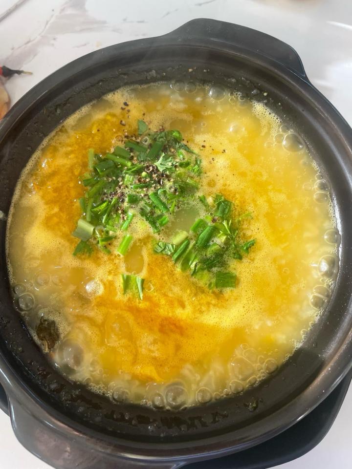 Cháo lươn-duoc-ban-tai-A CAY QUÁN