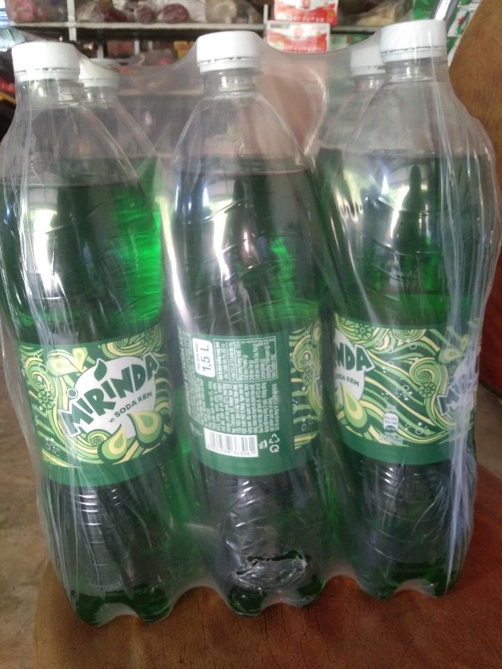 Nước soda xanh, 1,5L 12 -duoc-ban-tai-Cửa Hàng Tạp Hoá Luân Dung