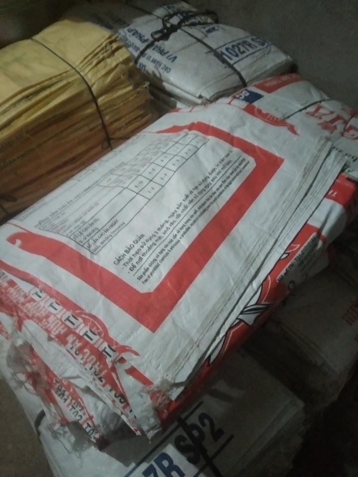 Bao cám gà vịt cứng 100 cái -duoc-ban-tai-Cửa Hàng Tạp Hoá Luân Dung