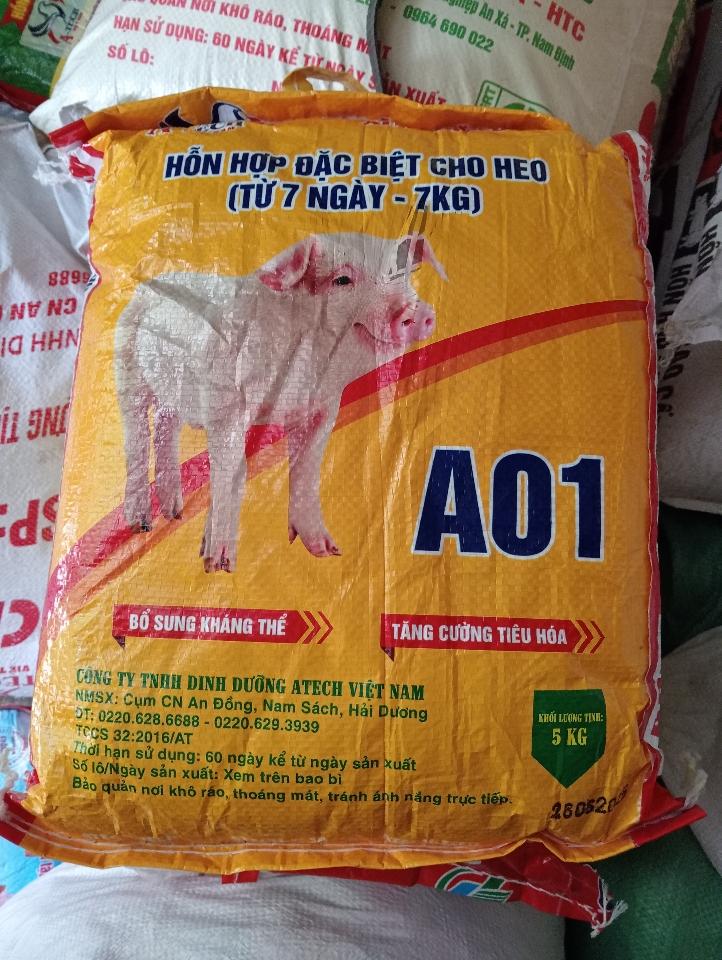 Cám lợn túi A10-duoc-ban-tai-Cửa Hàng Tạp Hoá Luân Dung