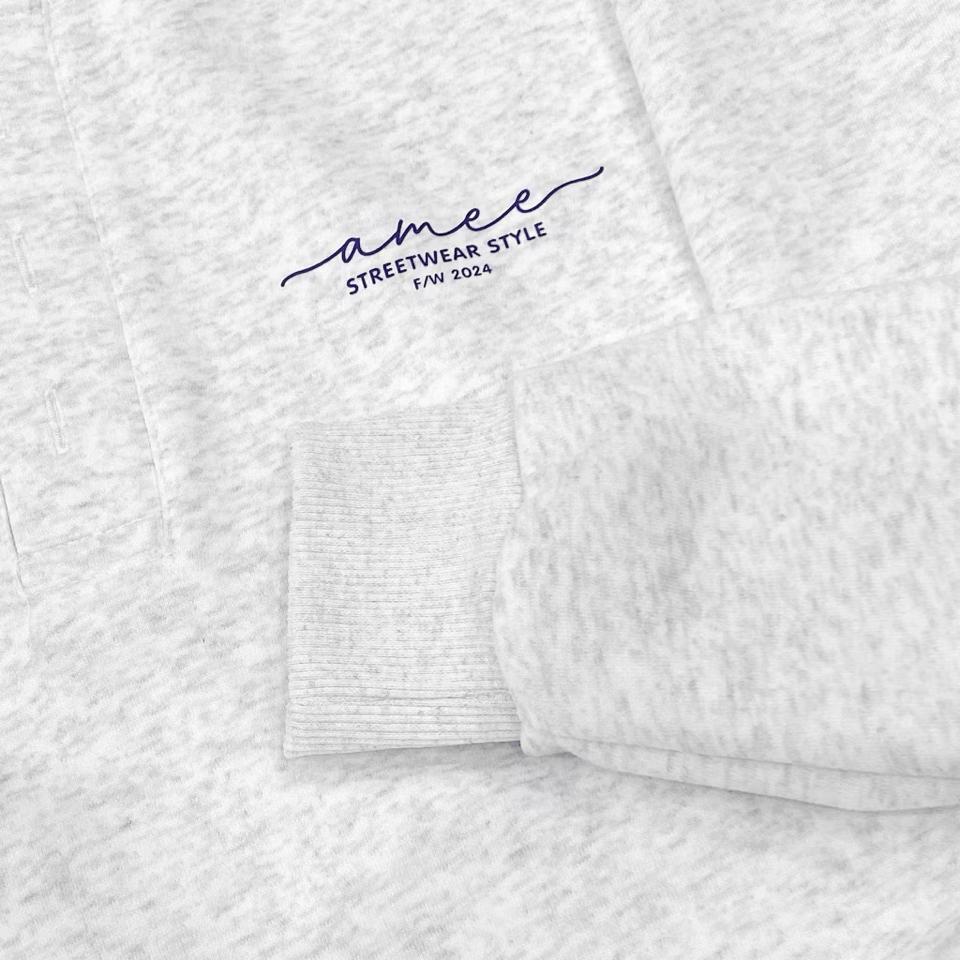 Áo Sweater Cổ Tim Cài Khuy Form Rộng Chất Liệu Nỉ 2 Da / Amee Studio Signature-duoc-ban-tai-Handsome Shop