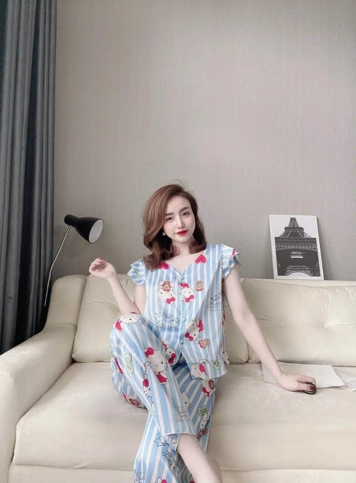 Tn HT hoạt hình -duoc-ban-tai-Chan Chan shop