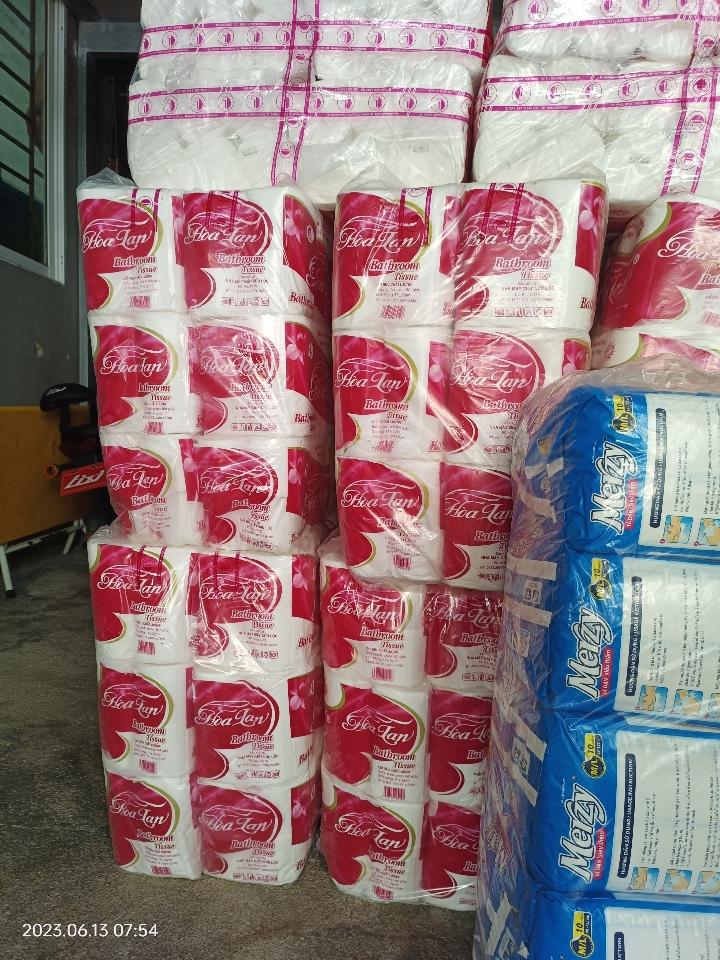 Giấy vệ sinh hòa lan 12 cuộn-duoc-ban-tai-KHÁNH TRANG Company
