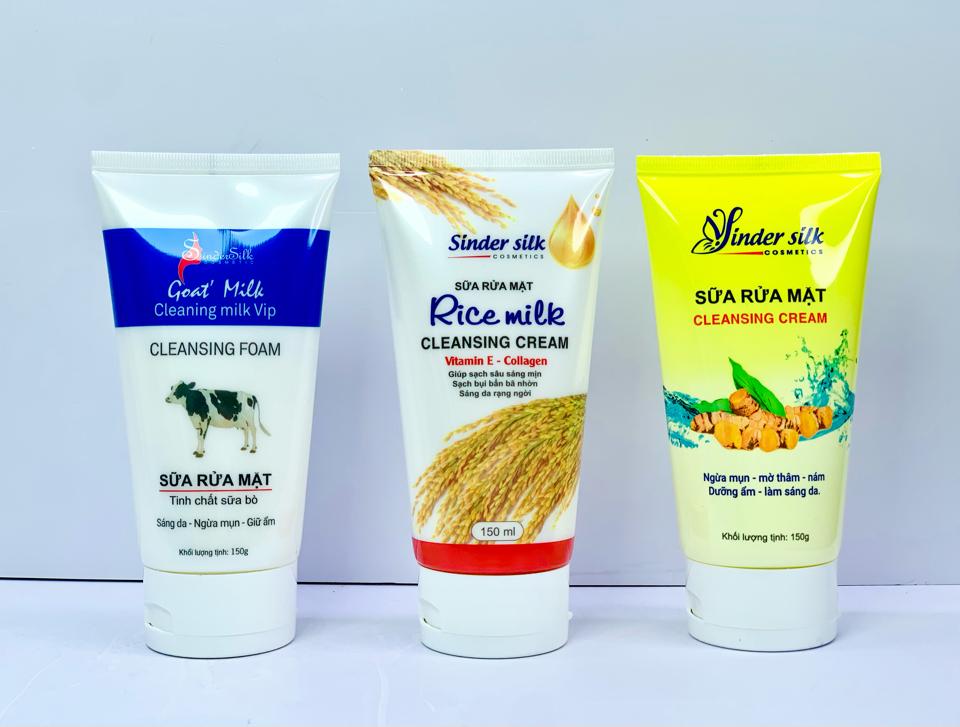 SỮA RỬA MẶT SINDERSILK (150ML) – LÀM SẠCH, DƯỠNG ẨM & SÁNG DA-duoc-ban-tai-MỸ PHẨM QUÂN THU
