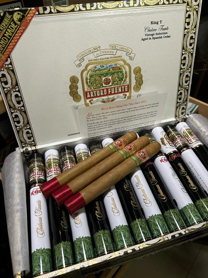 Arturo Fuente Chateau King T-duoc-ban-tai-Thành Long Cigar