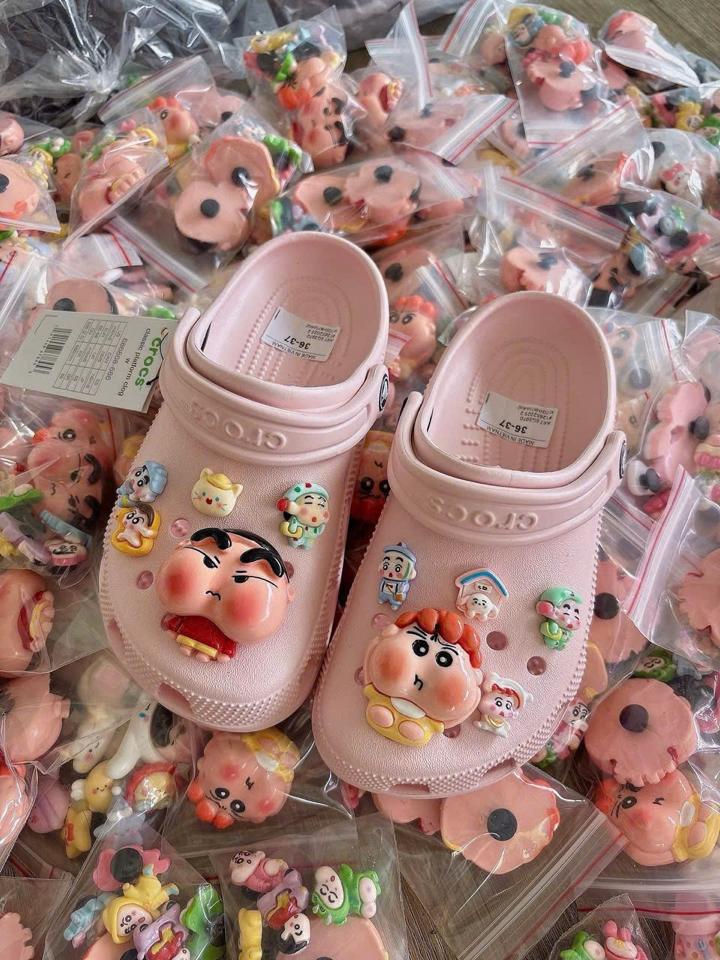 Shin ú-duoc-ban-tai-Shop dép crocs+charm