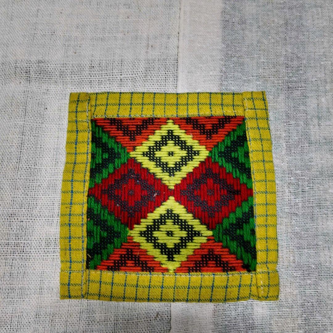 Combo 3 miếng lót ly thổ cẩm Hoàng Long - Đỏ / Vàng / Xanh (Combo 3 Hoang Long brocade coaster - Red / Yellow / Blue)-duoc-ban-tai-Vietnam Product Ambassdor