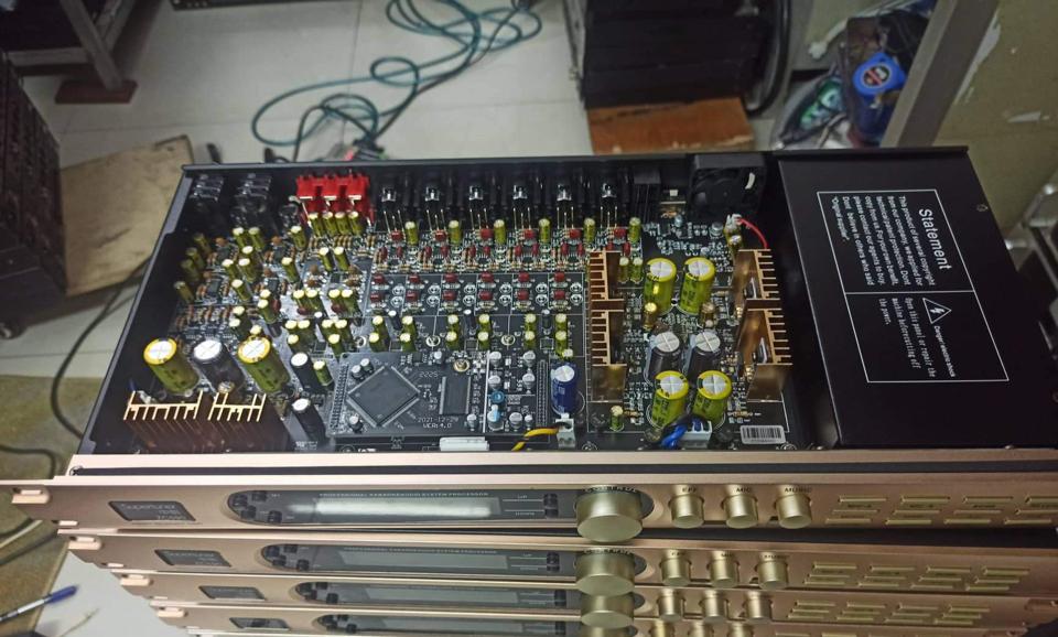Vang x12-duoc-ban-tai-Duy Hậu Audio