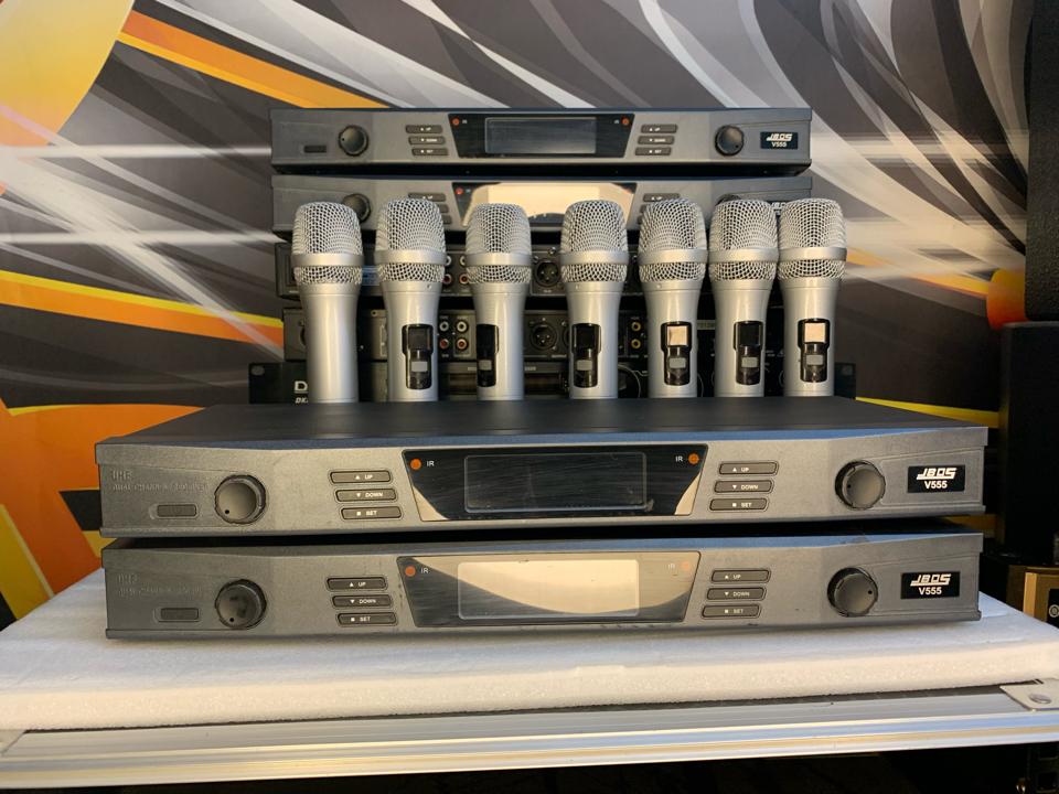 Micro không dây JBOS-duoc-ban-tai-Duy Hậu Audio