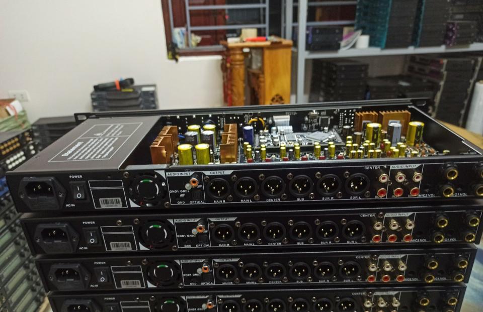 Vang x12-duoc-ban-tai-Duy Hậu Audio