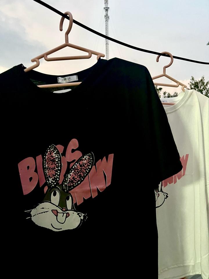 Áo thun-duoc-ban-tai-Nilasa Boutique