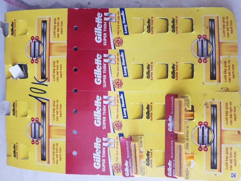 Dạo cạo râu Gillette (1 cái)-duoc-ban-tai-Tạp hoá Mai