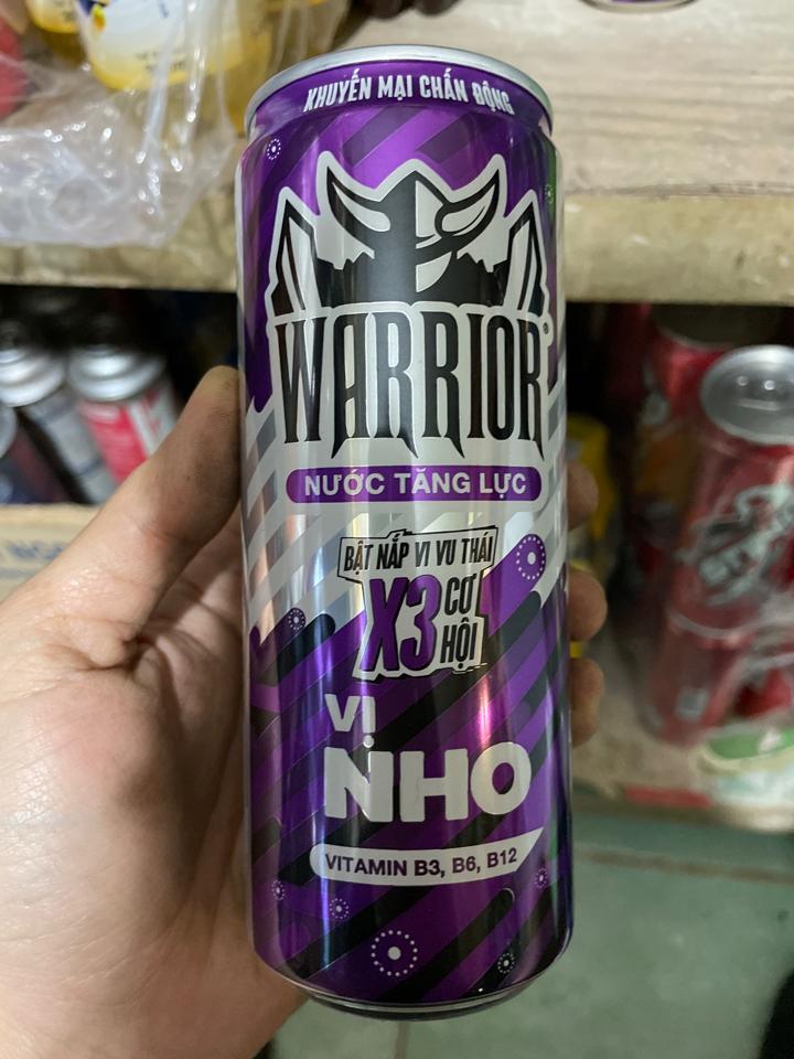 Nước tăng lực Warrior-duoc-ban-tai-Tạp hoá Mai