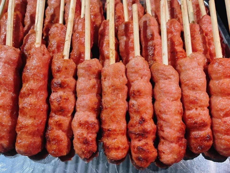 Nem Nướng Hồ Lô-duoc-ban-tai-Bánh Mì PY