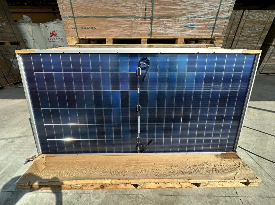 Tấm pin Cấp A 2 mặt kính 620w Trina -duoc-ban-tai-Xsolar Thiết Bị Điện Mặt Trời Việt Nam