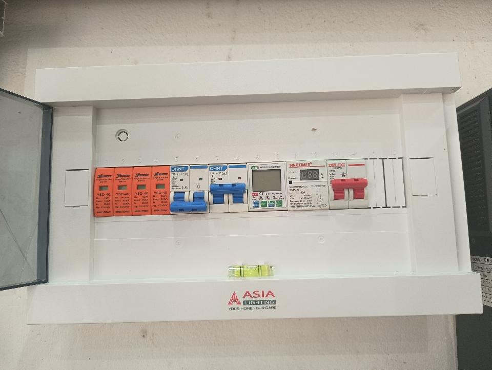 Tủ Điện 63A DC-1000v-duoc-ban-tai-Xsolar Thiết Bị Điện Mặt Trời Việt Nam