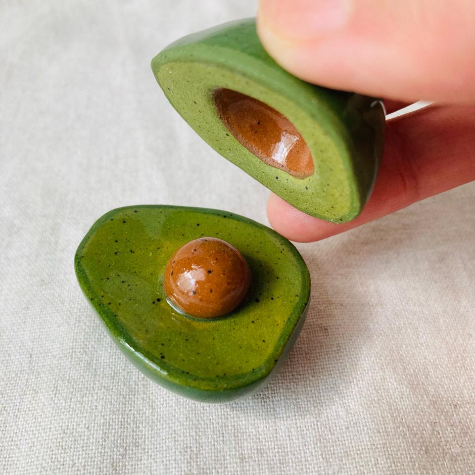 Avocado magic-duoc-ban-tai-Que Sera Arts & Lifestyle