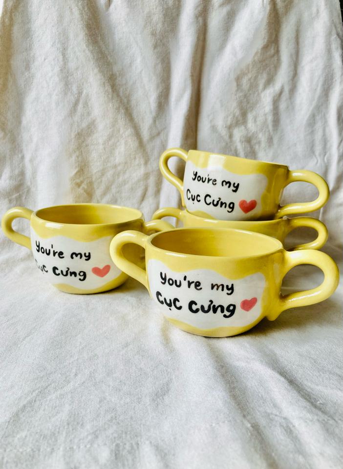 Valentine Trophy-duoc-ban-tai-Que Sera Arts & Lifestyle