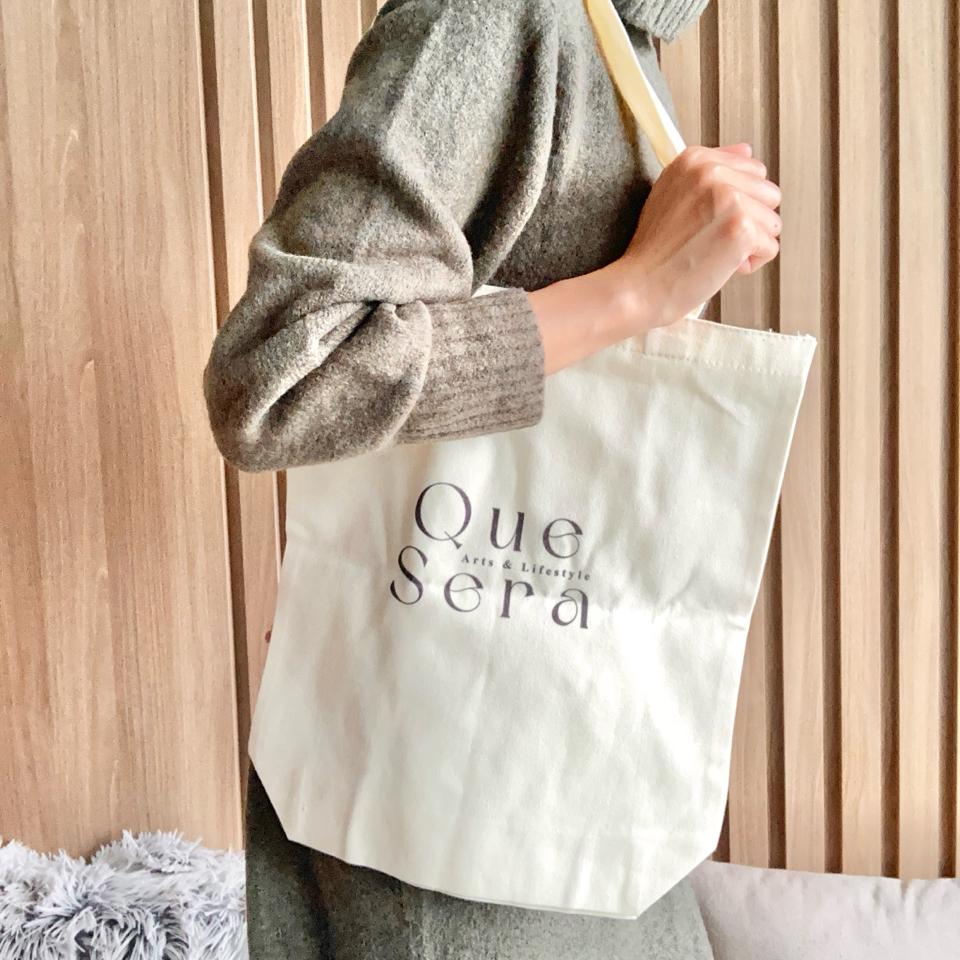 Túi tote Que Sera (33x38cm)-duoc-ban-tai-Que Sera Arts & Lifestyle