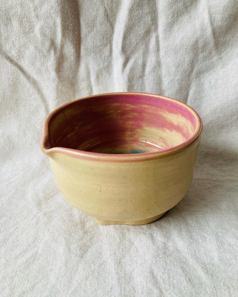 Cat Chawan-duoc-ban-tai-Que Sera Arts & Lifestyle