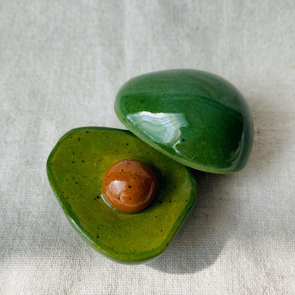 Avocado magic-duoc-ban-tai-Que Sera Arts & Lifestyle