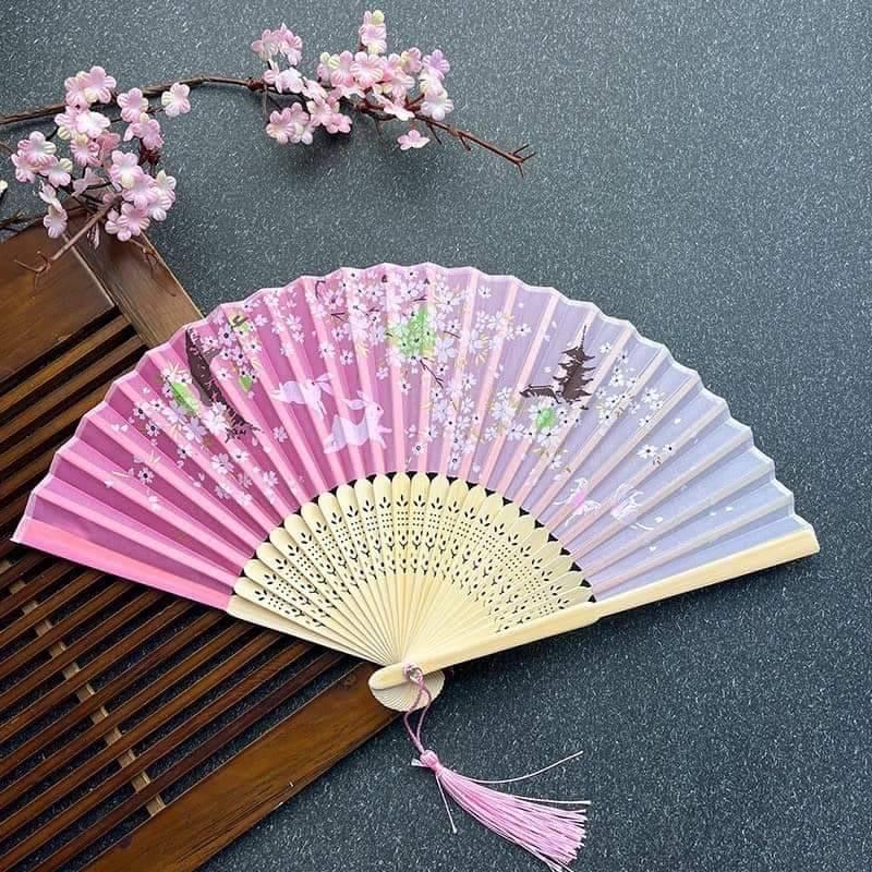 Quạt xòe cầm tay cổ trang-duoc-ban-tai-Sin Sin Shop