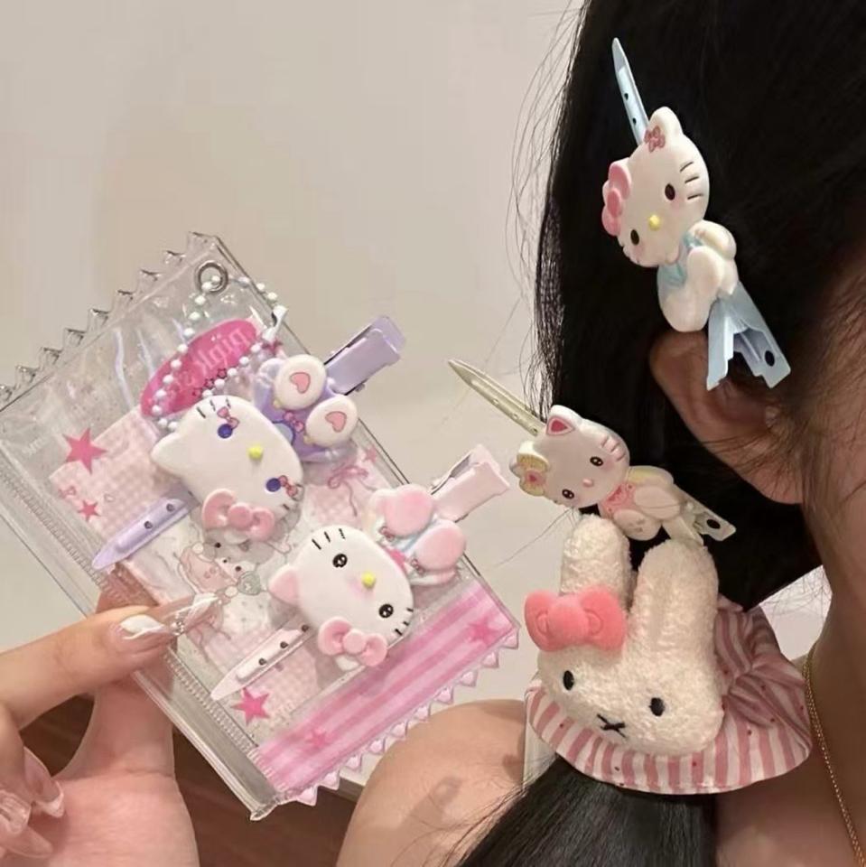 KẸP MỎ VỊT DÀI NHỌN HELLO KITTY CHARM TO-duoc-ban-tai-Sin Sin Shop