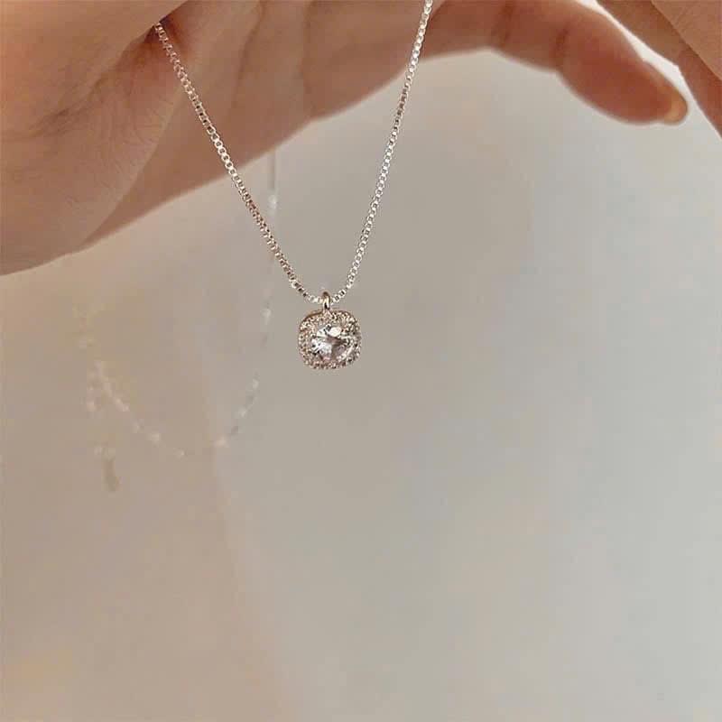DÂY CHUYỀN VÒNG CỔ ĐÍNH ĐÁ VUÔNG-duoc-ban-tai-Sin Sin Shop