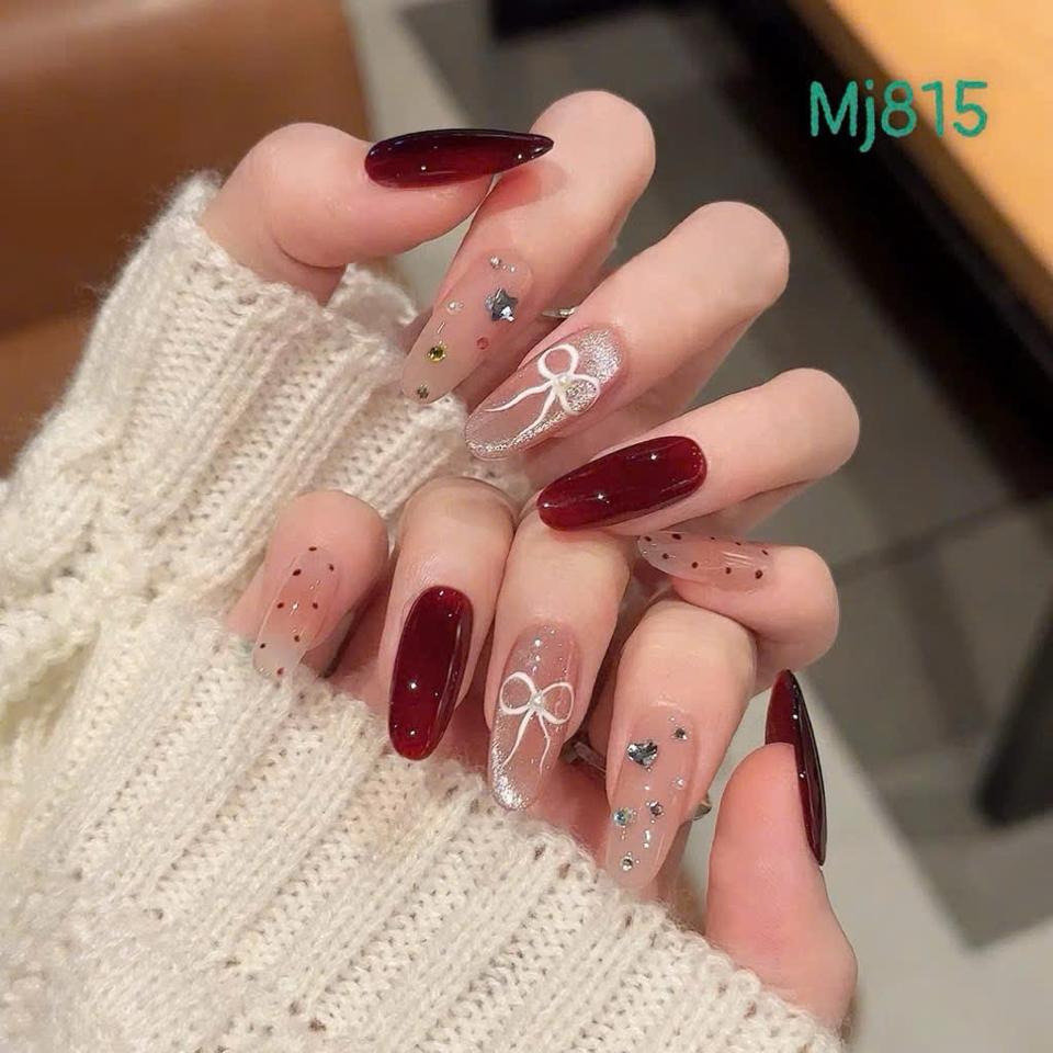 Hộp 24 móng đá-duoc-ban-tai-Sin Sin Shop