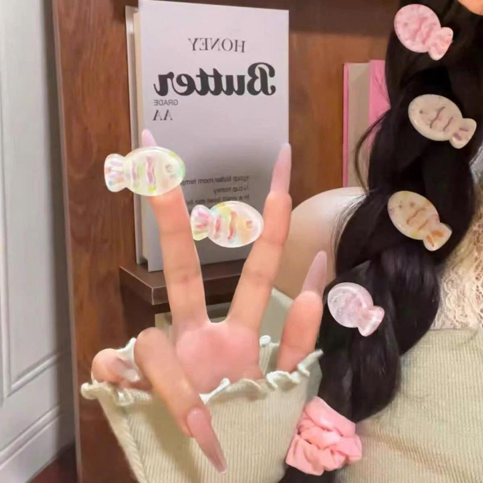 KẸP TÓC MÁI CÁ-duoc-ban-tai-Sin Sin Shop