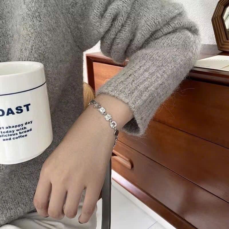 VÒNG TAY LẮC TAY CHARM GẤU-duoc-ban-tai-Sin Sin Shop