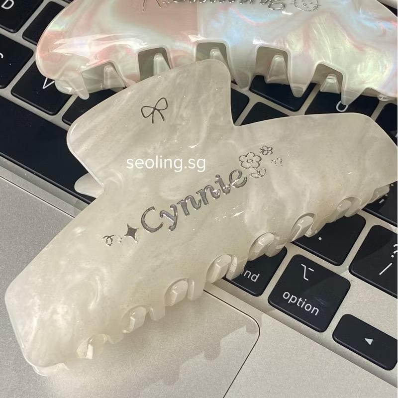 KẸP TÓC CÁ MẬP 11CM ĐỔI MÀU CUSTOM TÊN THEO YÊU CẦU-duoc-ban-tai-Sin Sin Shop