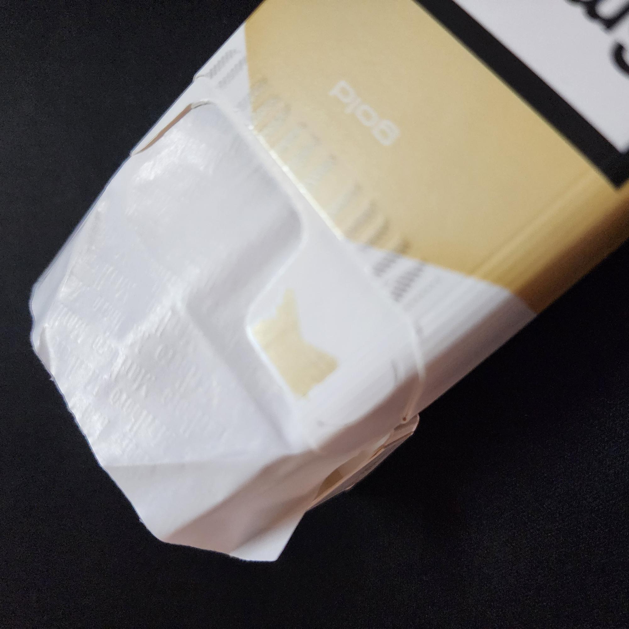 Marlboro gold-duoc-ban-tai-THUỐC LÁ THƠM SMOKE & CHILL