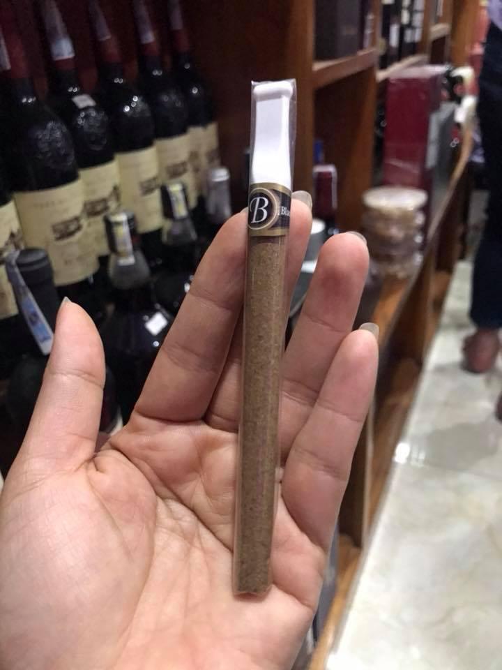  Xì Gà Blackstone-duoc-ban-tai-THUỐC LÁ THƠM SMOKE & CHILL