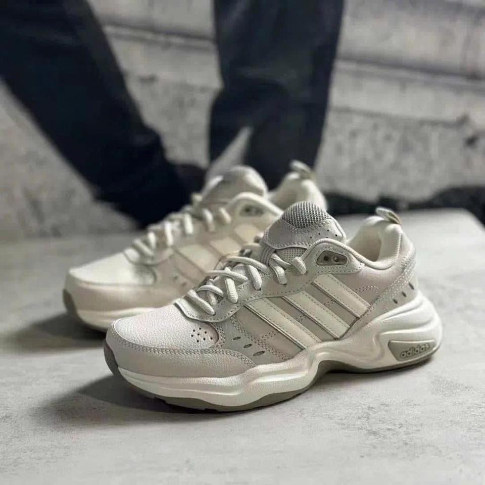 Adidas strutter-duoc-ban-tai-Miu’s House