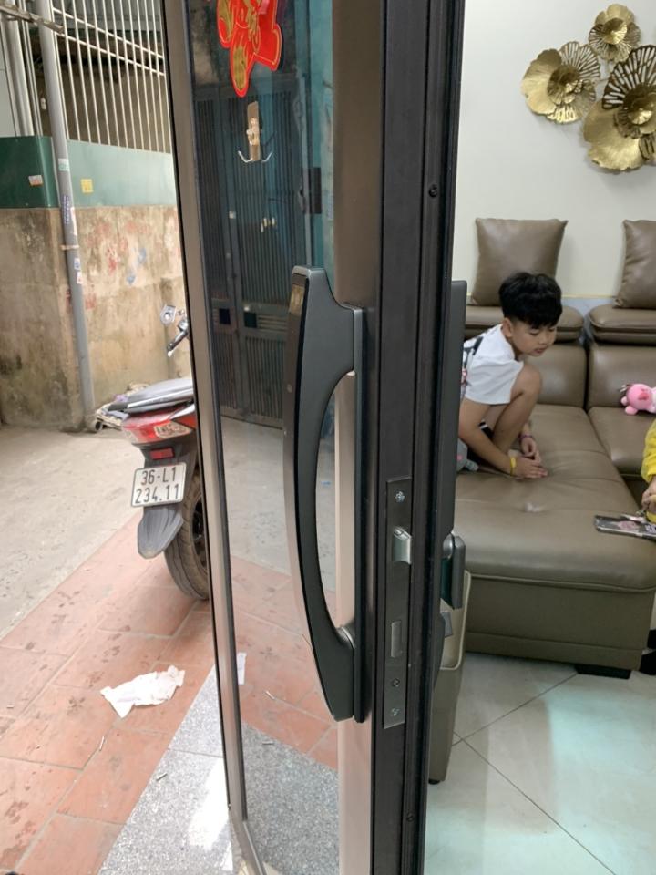 Khóa cửa nhôm A136-duoc-ban-tai-ANDU Hà Nội